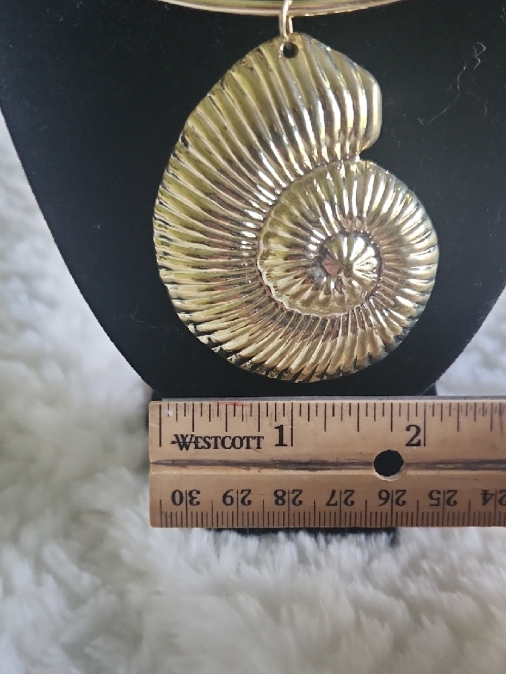 Gold Nautilus Shell Pendant Choker Necklace - Women Jewelry Coastal Beach Vibe - Picture 2 of 6